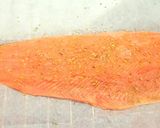 Foto del paso 1 de la receta: 🐟Filete de salmón a la parrilla con tomate cherry y aceitunas
