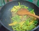 รูปขั้นตอนการทำที่ 2 ของ เส้นบุกสาหร่ายผัดพริกแกงใต้,อกไก่นุ่ม - คีโต(เถื่อน)