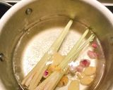 Hình bước làm 1 của món Chân gà ngâm sả tắc