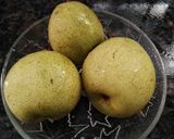 A picture of step 1 of Pears semolina Halwa (sweet dish).