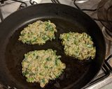 A picture of step 5 of Leek fritters.