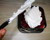 A picture of step 11 of No bake Raspberry cheese cake.