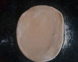 A picture of step 6 of Paneer paratha.
