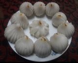 उकडीचे मोदक (ukdiche modak recipe in marathi) रेसिपी स्टेप 5 फोटो