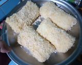 A picture of step 13 of Crispy Bread roll.