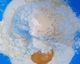 Foto langkah ke 1 dari resep Roti Goreng Strawberry.
