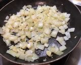 Une image de l'étape 4 de Diots du Jura fumés à la compotée de tomates, ail, oignon et origan.