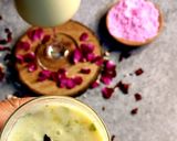 A picture of step 1 of Thandai.