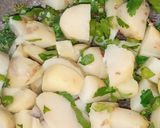 A picture of step 2 of Masala Aloo.