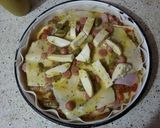 Foto del paso 3 de la receta: Tarta de salchichas con jamón y queso
