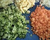 Foto langkah ke 1 dari resep *Chicken Pie*.