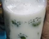 A picture of step 3 of Kiwi Milkshake 🥝.