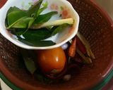 Foto langkah ke 1 dari resep Sayur daun singkong+ikan teri alaKu.