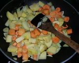 Foto langkah ke 3 dari resep Nasi Kari Jepang (Bumbu halal dan mudah dicari).