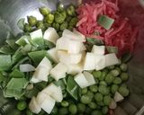 A picture of step 1 of Bhogichi Bhaji.