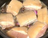 Hình bước làm 1 của món Thịt Kho Đông Pha
