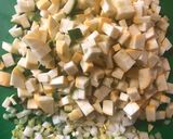 Foto del paso 1 de la receta: Pisto en salsa de pimientos choriceros