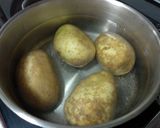 Foto del paso 1 de la receta Nidos de patata y gulas