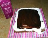 A picture of step 3 of Fresh vanilla chocolate cake.