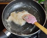 Foto langkah ke 1 dari resep Cireng kuah seblak.