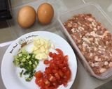 รูปขั้นตอนการทำที่ 1 ของ ไข่เจียวผัดมะเขือเทศ🍅