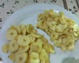 A picture of step 3 of Banana Cream Delight.
