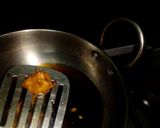 A picture of step 19 of Tricolor kofta curry.