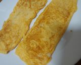 Foto del paso 1 de la receta: Bocata tortilla jamón York, queso con pan chapata y ensalada con soja