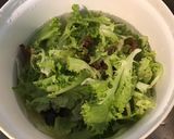 Une image de l'étape 1 de Salade de tomates du jardin.