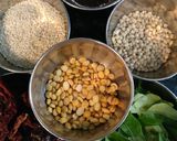 A picture of step 1 of Sesame rice.