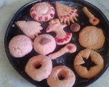 A picture of step 6 of Strawberry custard cookies.