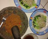 Foto langkah ke 1 dari resep Pecel sambal sinti.
