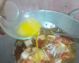 Foto langkah ke 4 dari resep Sup Tahu Telur.