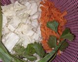 Foto langkah ke 1 dari resep Mie Goreng Sayuran Pedas.