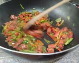 Foto del paso 2 de la receta: Garbanzos con pimientos y chistorra