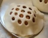 A picture of step 9 of Chicken stuffed cheese burger.