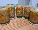Foto del paso 2 de la receta: Verduras en escabeche 🥒🥕🧅