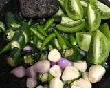 Foto langkah ke 2 dari resep Tahu Cumi Asin Sambel Cabe Ijo.