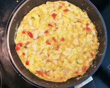 Foto del paso 8 de la receta: Tortilla de Merluza con Piquillos