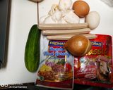 Foto langkah ke 1 dari resep Nasi goreng kornet mewah.