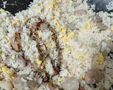 Foto langkah ke 4 dari resep Nasi goreng bakso.
