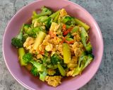 Foto langkah ke 4 dari resep Tumis Brokoli Telur.