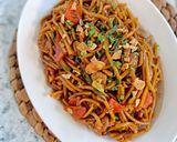 Foto langkah ke 4 dari resep Mie Goreng Thai.