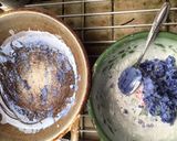 Foto langkah ke 2 dari resep Cireng Biru Tepung Sagu.