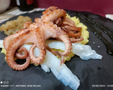 Foto del paso 5 de la receta: Pulpo a la plancha con puré de patata y mostaza de trufa