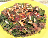 Foto del paso 4 de la receta: Champiñones silvestre con acelga y almendras - veggie