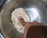 A picture of step 2 of Sabudana minty flavour samosa.