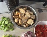 Foto langkah ke 1 dari resep Oseng jamur pete.
