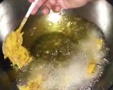 A picture of step 6 of Crispy potato pakore.