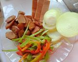 Foto langkah ke 5 dari resep Pizza Teflon empuk dan kriuk pinggiran #BikinRamadanBerkesan.